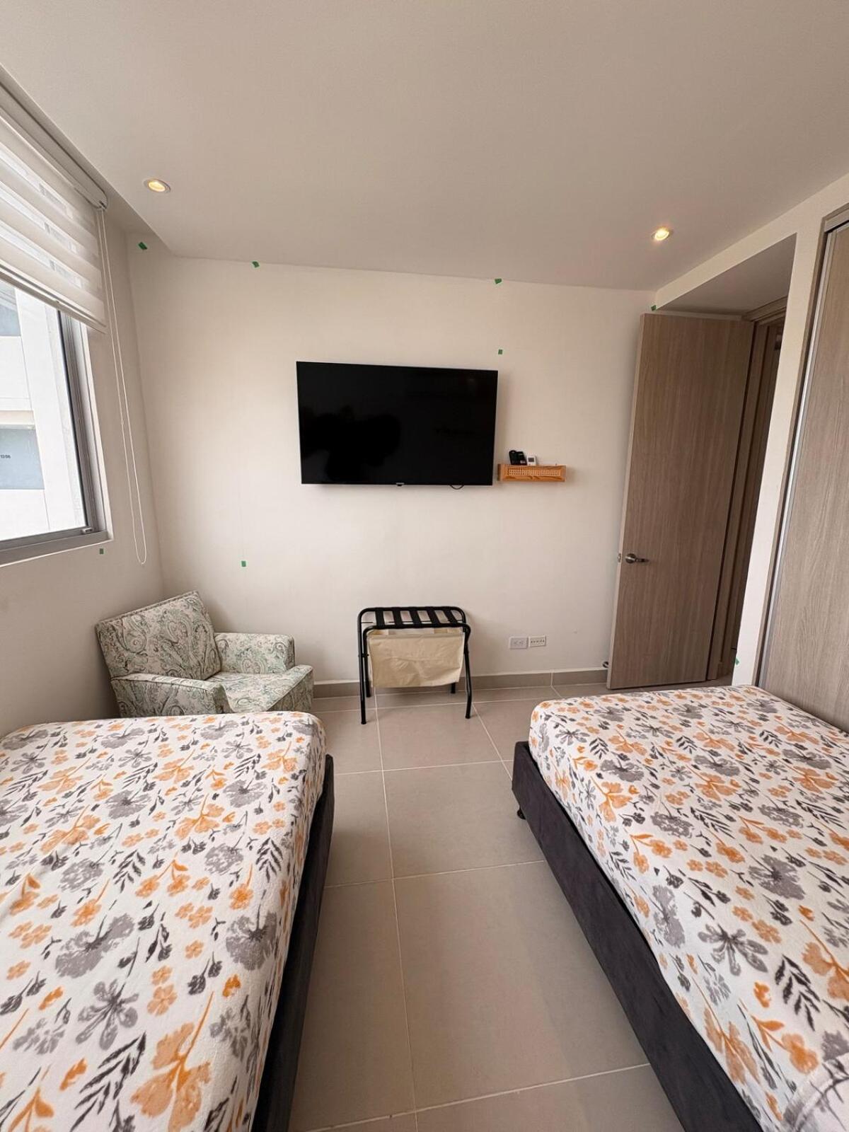 Sea View With Private Balcony Apartment *