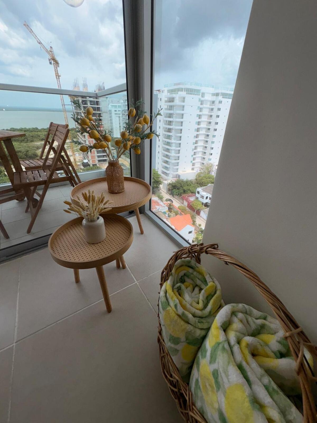 Apartment Sea View With Private Balcony