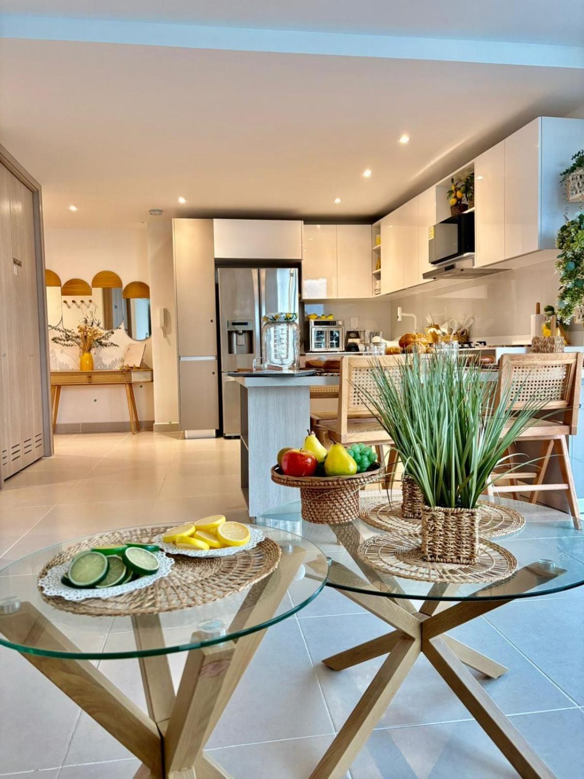 Sea View With Private Balcony Apartment *