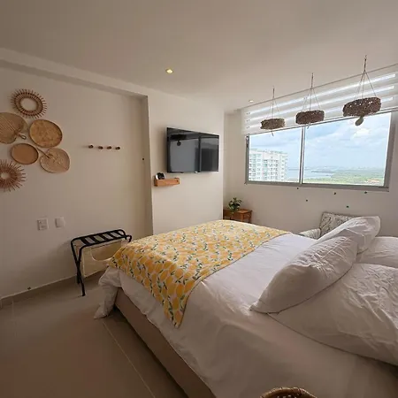 Sea View With Private Balcony Apartamento *